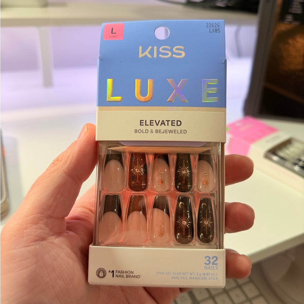 KISS Luxe Pink and Brown Press-On Nails with Gold Accents